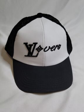 Louis Vuitton LV Vers Mesh Black and White Logo Baseball Cap
